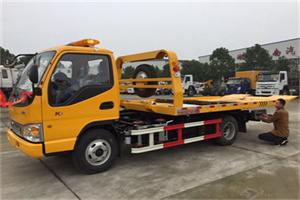 鱼峰区哪里有拖车服务