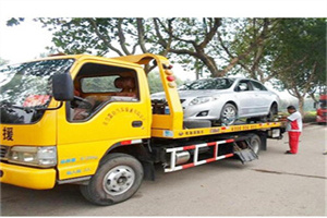鱼峰区附近24小时汽车拖车服务热线